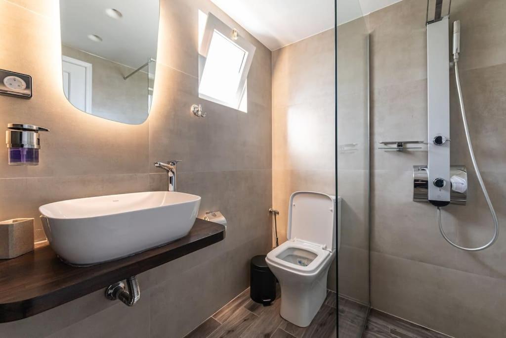 Elegant Fully Equipped Apartment Near City Centre Candia Esterno foto
